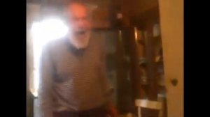 ДЕД ОРЁТ УАААА