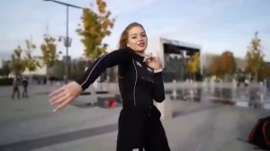 За окном девочка (remix)