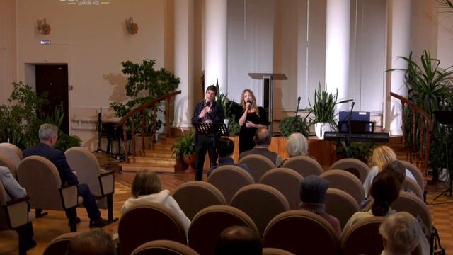 В Святилище небесном | Константин Мотолин и Радмила Спивак смотреть онлайн