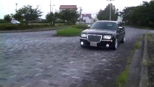 06ｙ　Chrysler　３００C　SRT8 Style from Lion Heart смотреть онлайн