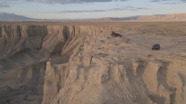 Solo Trip to Moonscape Overlook | Best Utah Location for Sunrise смотреть онлайн