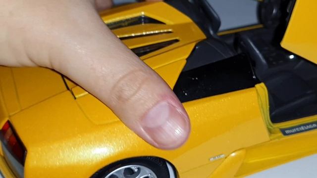 Maisto: Lamborghini Murciélago Roadster escala 1/18 em Detalhes смотреть онлайн