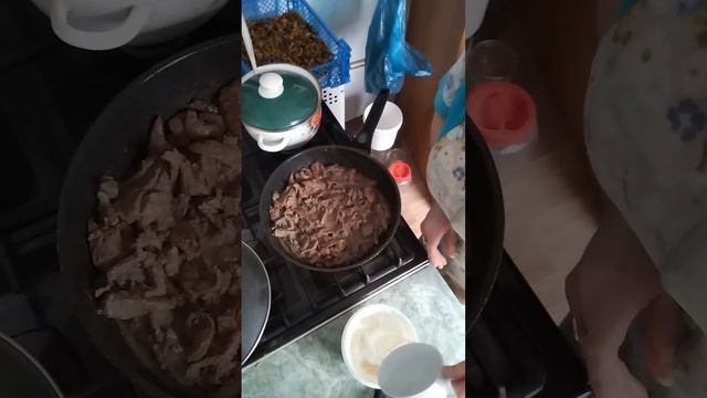 #Как приготовить печень Бефстроганов#готовим#рецепт смотреть онлайн