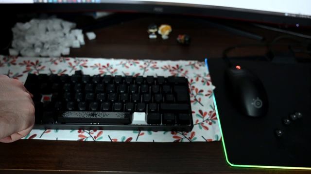 Byte från o Roccat Aimo 120 Till Corsair K65 Mini Med Pudding Keycaps смотреть онлайн