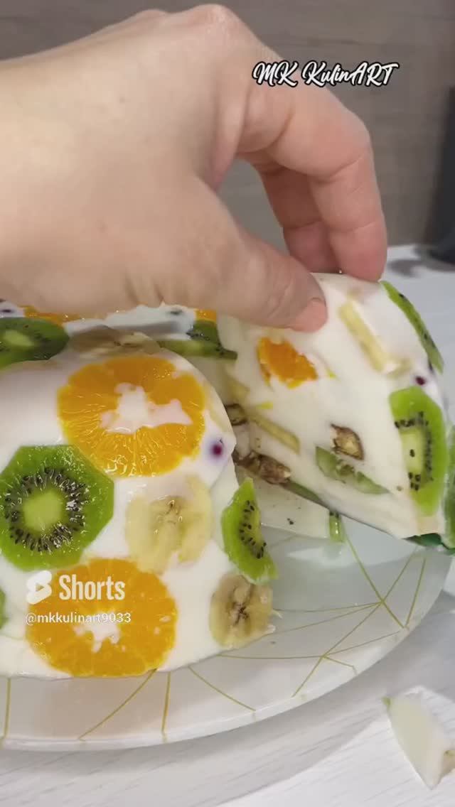Очень легкий и ВКУСНЫЙ десер#shorts #mkkulinart #вкусно#десертрецепты#рецепты смотреть онлайн
