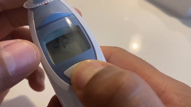 Braun ThermoScan Ear Thermometer - How to Switch from Celsius to Fahrenheit смотреть онлайн