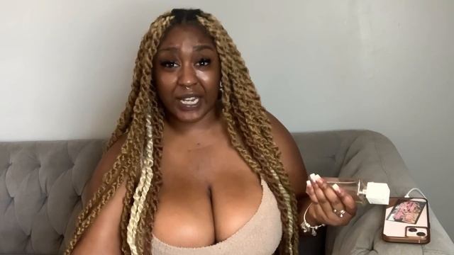 SOAPY, JUICY and EARTHY | Ana Abiyedh Perfume Review смотреть онлайн