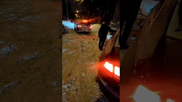 Только я мог посадить в сугроб Audi 4wd!