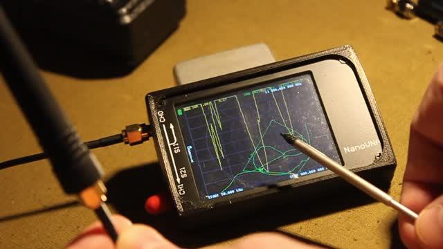 [Natalex] Nano VNA тест комплектных антенн радиостанций после правильной калибровки... смотреть онлайн