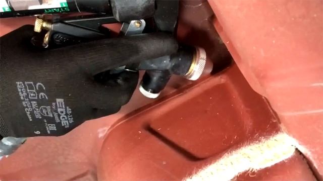 Originaldichtnähte in der Reparatur–Gespritzte Nähte mit Sikaflex®-529 Evolution +der Sika® Spraygu смотреть онлайн