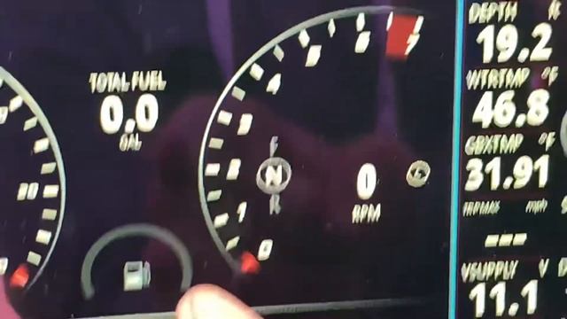 VesselView 903 on my Cougar MTR with Mercury 300R смотреть онлайн