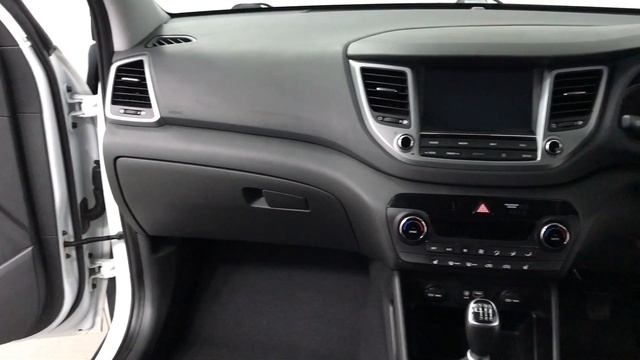 Hyundai Tucson 1.6 GDi Blue Drive SE Nav | Richmond Motor Group | Hampshire & Surrey смотреть онлайн