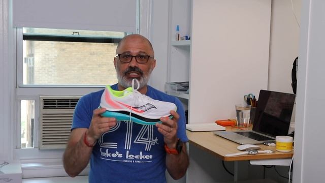 Saucony Endorphin Pro смотреть онлайн