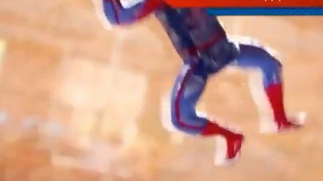 Spider Man ползающий по стене смотреть онлайн