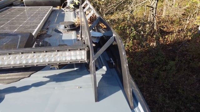 Van Roof Branch Deflectors смотреть онлайн