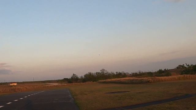 DURAFLY TUNDRA FLYING WITH ME LOOSING BLOOD! by Fat Guy Flies RC смотреть онлайн