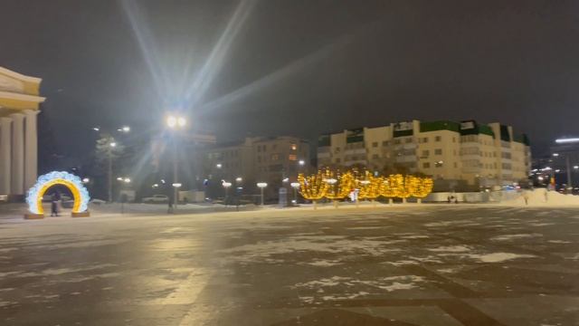 Чебоксары украшенные к 2025 Новому Году. Авто путешествие в Республику Чувашия. смотреть онлайн