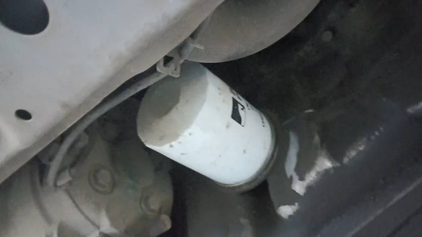 Как поменять масло в двигателе Honda Fit 2006 год, 1,3 смотреть онлайн