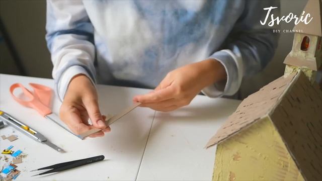 Домик из картона для Рождественской деревеньки / DIY TSVORIC смотреть онлайн