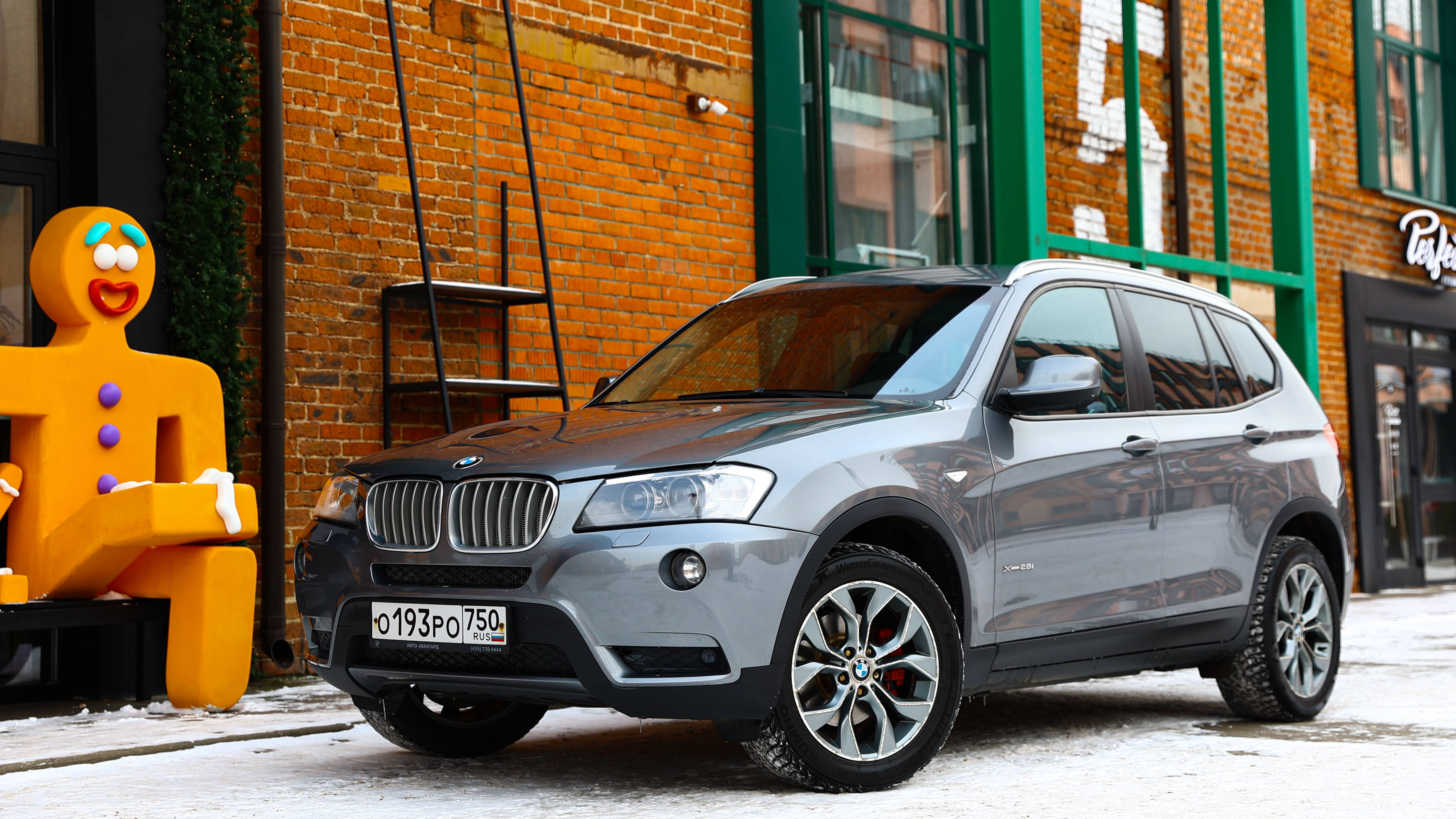 Честная продажа BMW X3 28i серый 130к смотреть онлайн