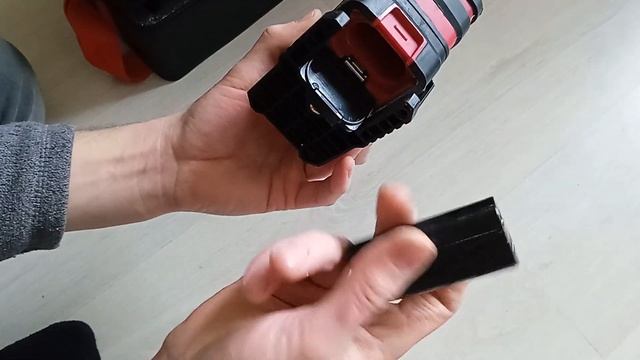 Лазерний уровень Yevolt смотреть онлайн