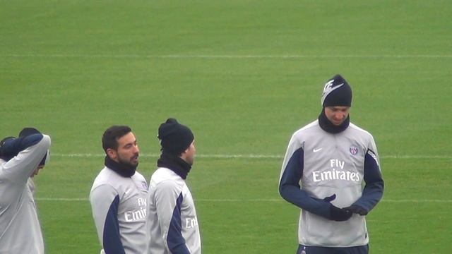 Psg, Ibra, Maxwell, Matuidi, Lucas, Verratti, Thiago Silva, entreinement Camp des Loges - 21/11/201 смотреть онлайн