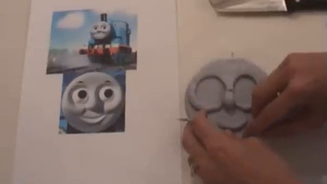 How to make a fondant Thomas the Tank Engine cake face ann reardon howtocookthat смотреть онлайн