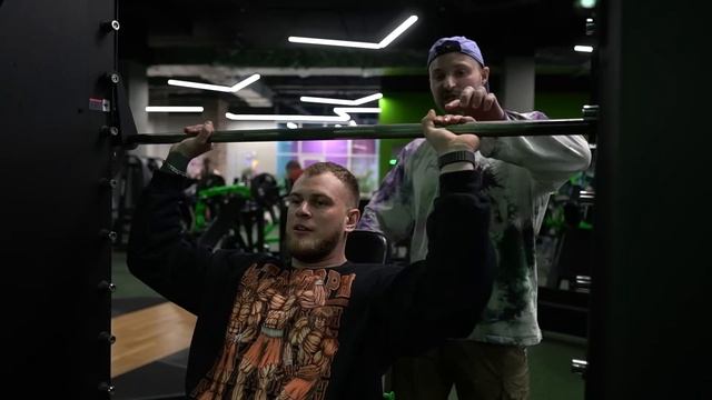 КАК тренироваться, если ЗАБОЛЕЛО ПЛЕЧО? смотреть онлайн