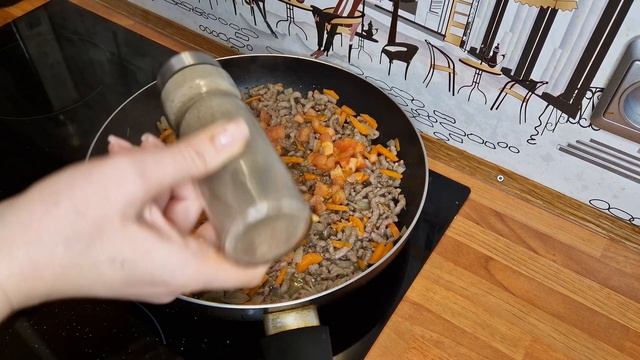 Гречка по-купечески с фаршем / Buckwheat with minced meat #гречневаякаша #обед смотреть онлайн