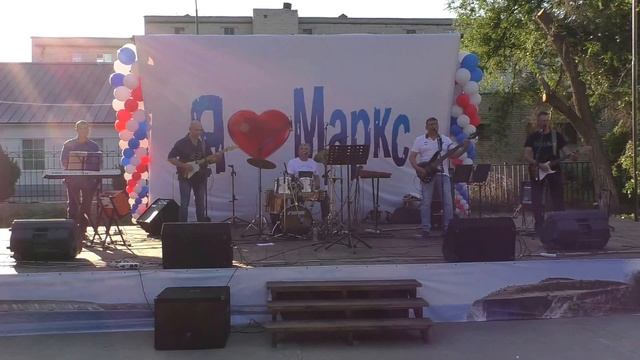 Друзья Маркс день России 2018 смотреть онлайн