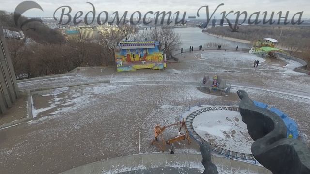 Ярмарка на Арке Дружбы народов в Киеве смотреть онлайн