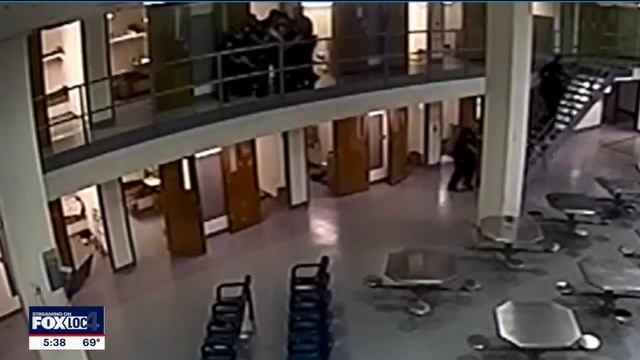 Tarrant County jail chief retires following 6th inmate death смотреть онлайн