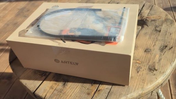 #ARTELV 
Распаковка Gps ошейника #ARTELV tracker