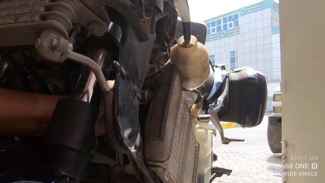 Honda VFR800 How to Replace the Radiator Thermostat Fan Switch смотреть онлайн