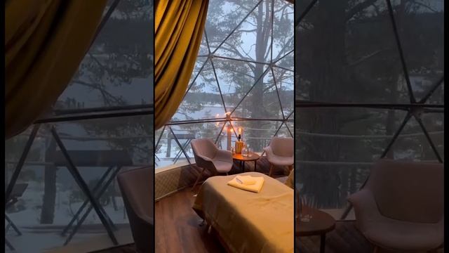 При планировании отдыха люди часто обращают внимание на интерьер в глэмпинге. смотреть онлайн