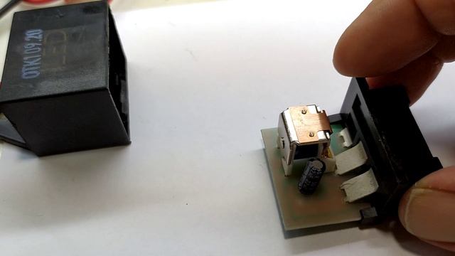 Разборка светодиодного реле поворота и проверка его работы смотреть онлайн