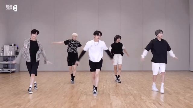 [TXT - Moa Diary] Dance Practice Mirrored (Audio Original)