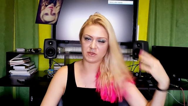 Hair Journey – Brunette to Blond / Pink hair смотреть онлайн