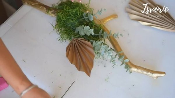 Панно из палки и цветов / DIY TSVORIC