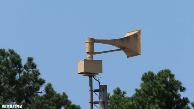 Memphis, Tennessee | Federal Signal Thunderbolt 1000T - Tornado Siren Test - July 20, 2022 смотреть онлайн