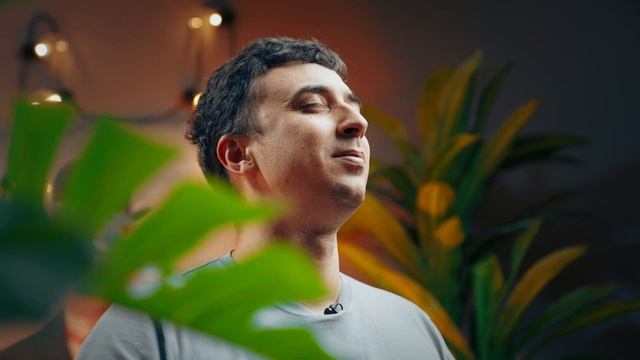 Гуру Саня Эбонит: Как снизить стресс за 10 минут. Медитация для тотального спокойствия смотреть онлайн