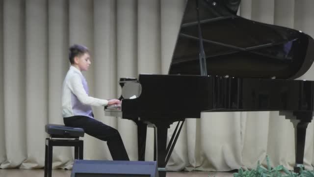 Выступление в концерте лауреатов конкурса имени В.А.Моцарта, 16.12.2024 смотреть онлайн