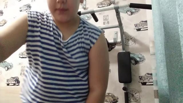 как научиться висеть на ногах смотреть онлайн