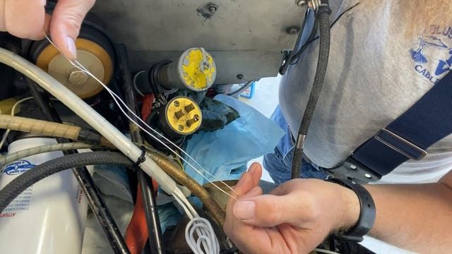 How I change the oil in my Mooney 201 airplane Part 2 смотреть онлайн