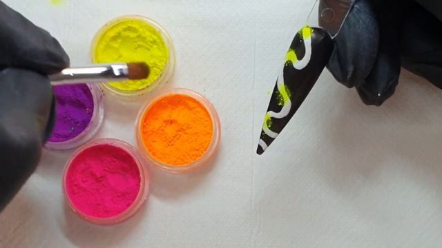 Maskscara Neon Pigment Dust смотреть онлайн