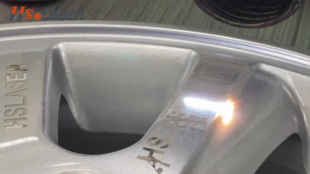 300W Raycus Pulsed laser cleaning machine clean car wheel Aluminum Paint Removal смотреть онлайн
