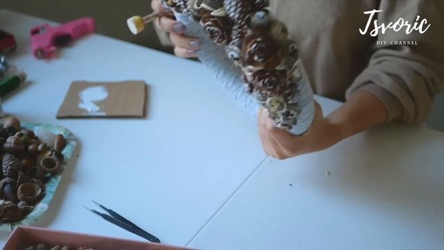 Декор на дверь из свитера и природных материалов / DIY TSVORIC смотреть онлайн