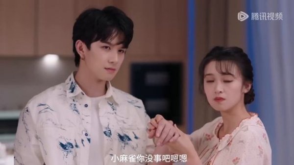 【🔴MOVIE】饥渴少女遇见光身裸男直接扑倒,光天化日之下,良家男子竟被猥亵! #甜宠#最新短剧全集 #chinesedramaland #中国电影#灰姑娘霸總