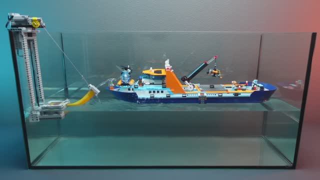 Тонущие корабли Lego | Sinking Lego Ships смотреть онлайн