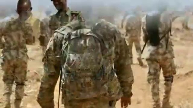 TĒÑSION AS SØLDĪERS ĂÑGRĪLY SURRENDER WĒĀPØÑS AND OPT OUT OF THE ĀRMY IN MASS смотреть онлайн